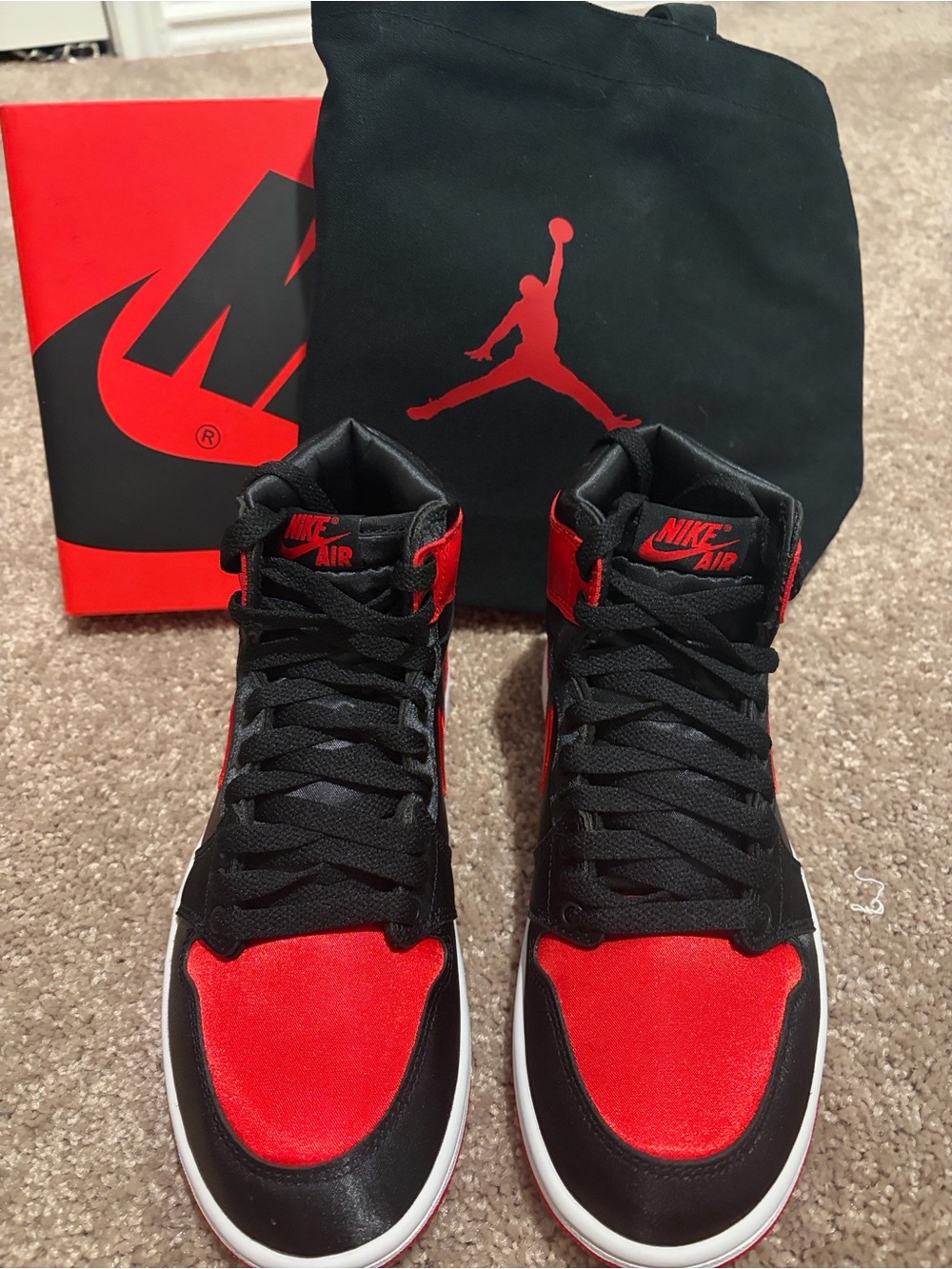 Nike Air Jordan 1 High — Black / Red